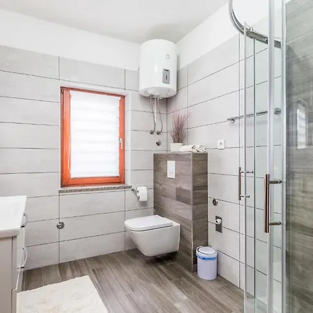 Pet Friendly In With Wifi Apartment Povljana