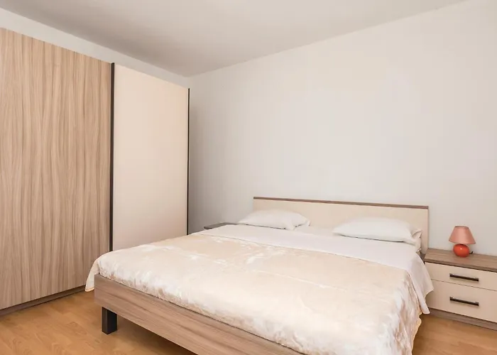 Apartment Beautiful In