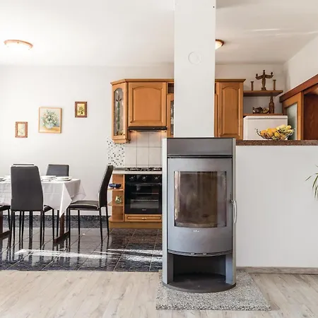 Pet Friendly In With Wifi Apartment *